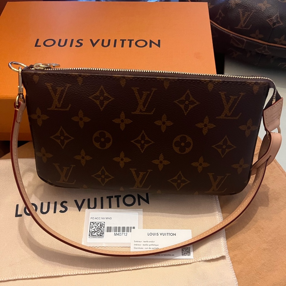 Authentic Louis Vuitton Pochette Accessories
